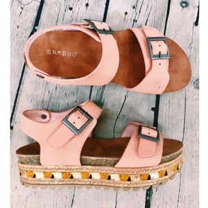 Platform Sandals🌸🌞